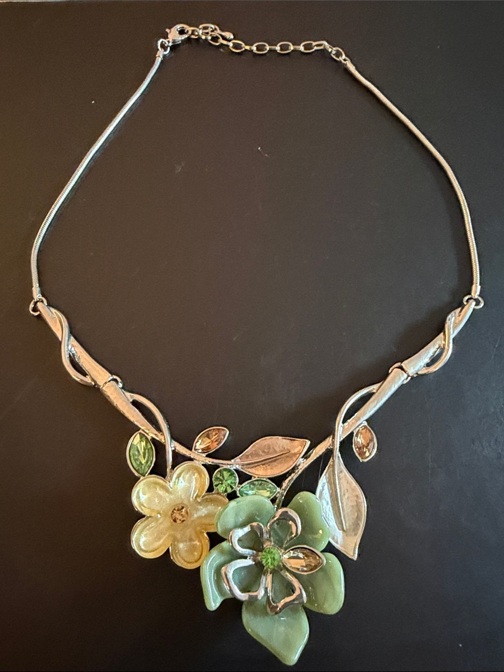 Green and Pale Yellow Floral Pendant Necklace - Women Jewelry